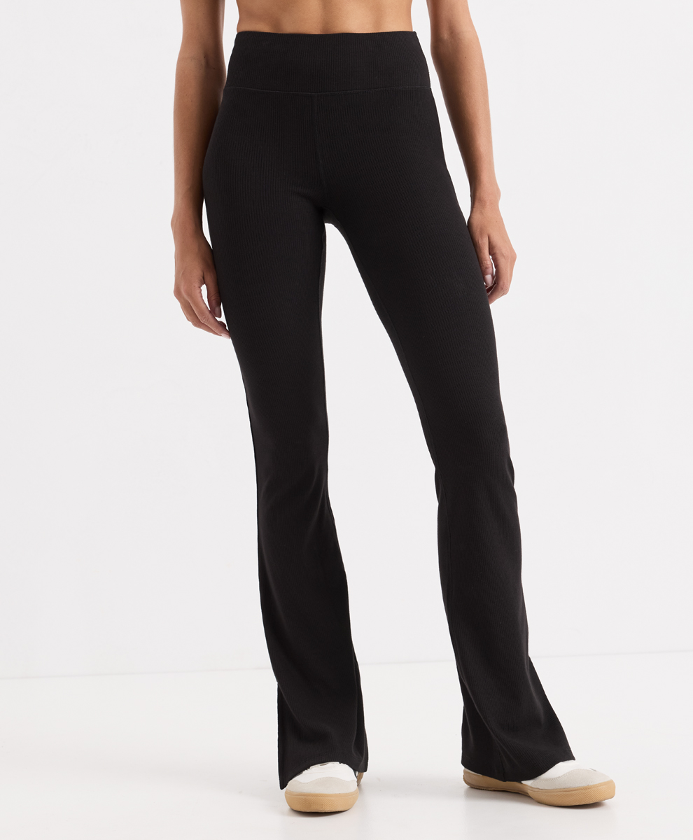 Organic On The Go-To Rib Bootcut Slit Hem Legging